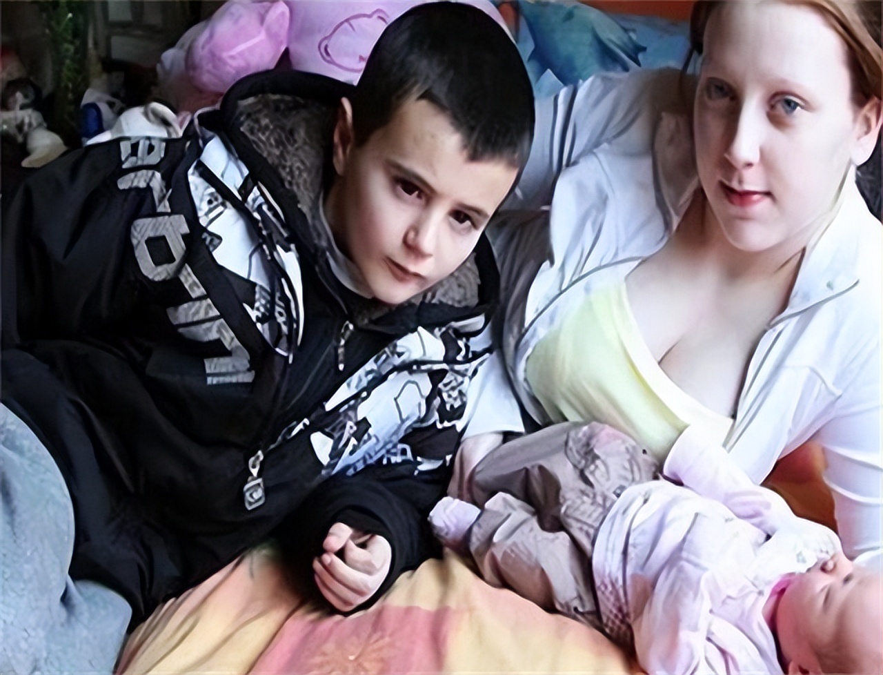 英国13岁男孩长大后现状,英国13岁小男孩现状