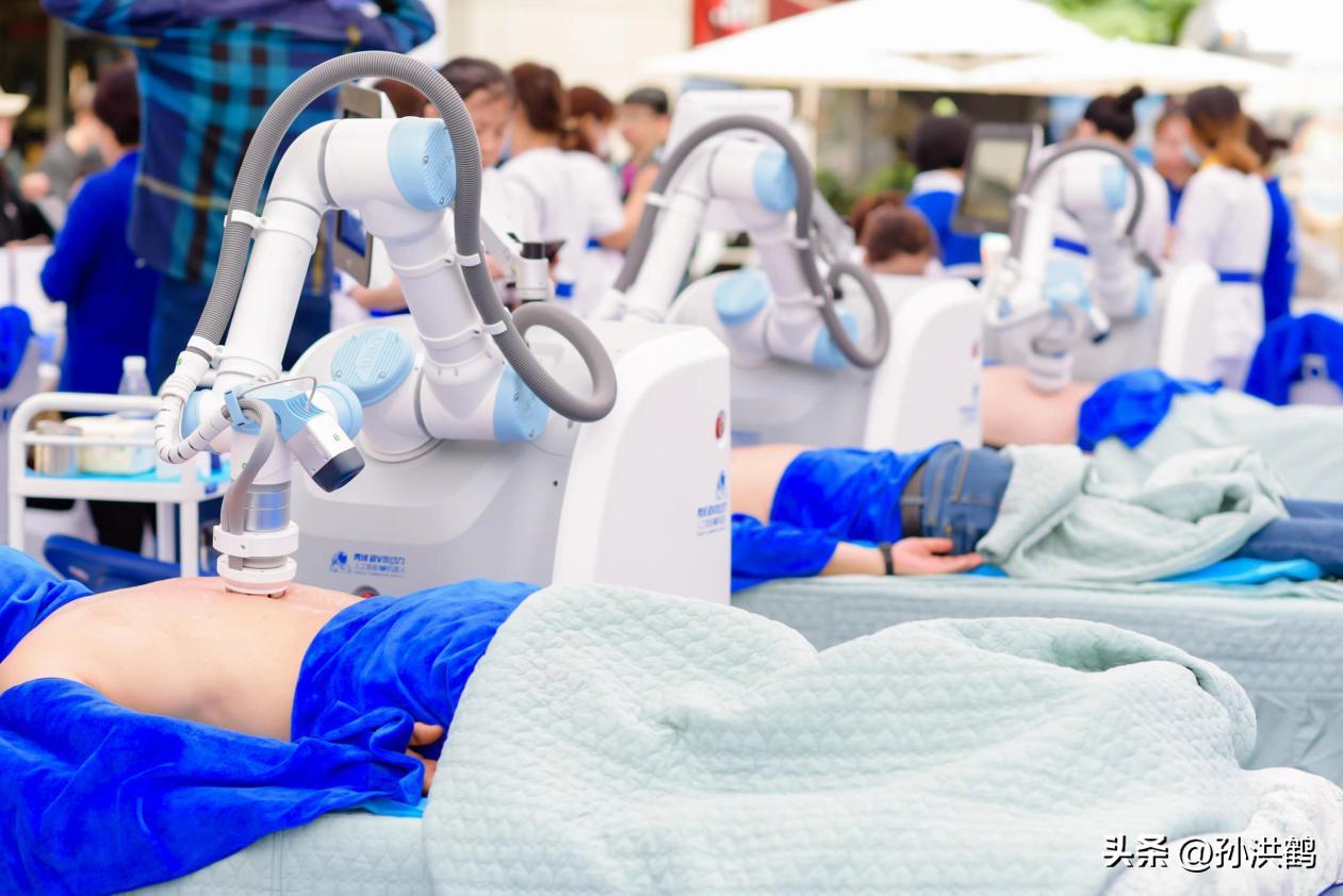 一口气打造“三大壁垒”，秀域的这套生意经，不得不服！