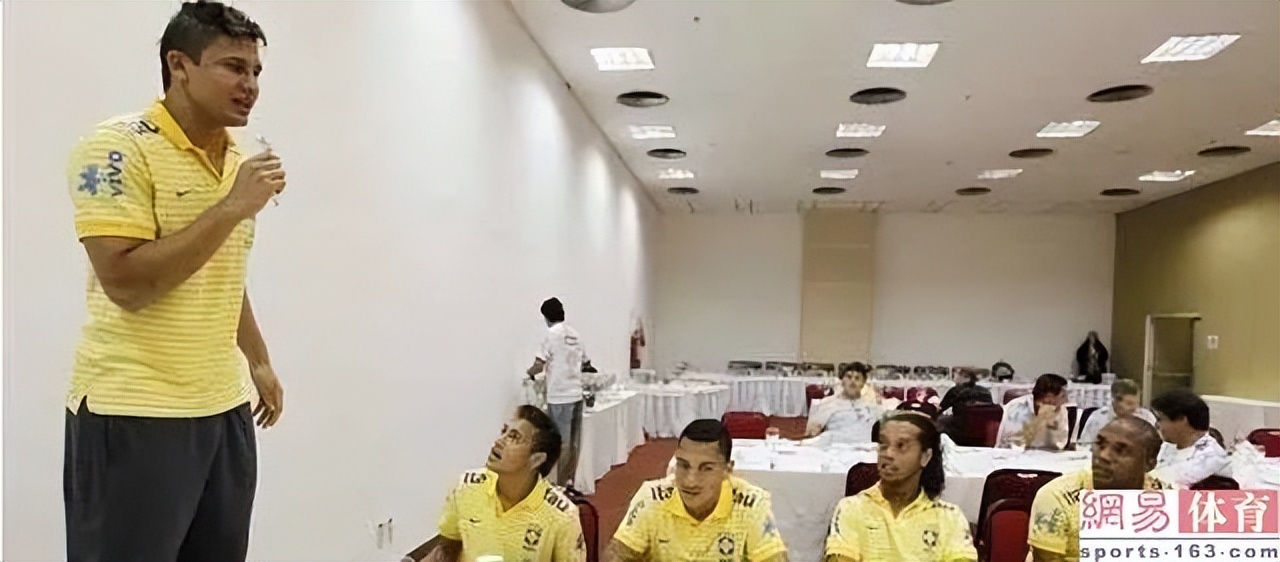 艾克森亚冠表现,艾克森登顶中超历史射手王