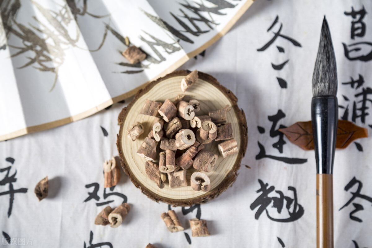 湿疹反反复复不见好怎么办,瘙痒没有皮损是湿疹吗