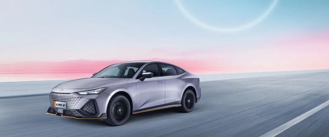 今年想买燃油车这几款车值得考虑,10到20万燃油版1.5t中型SUV推荐