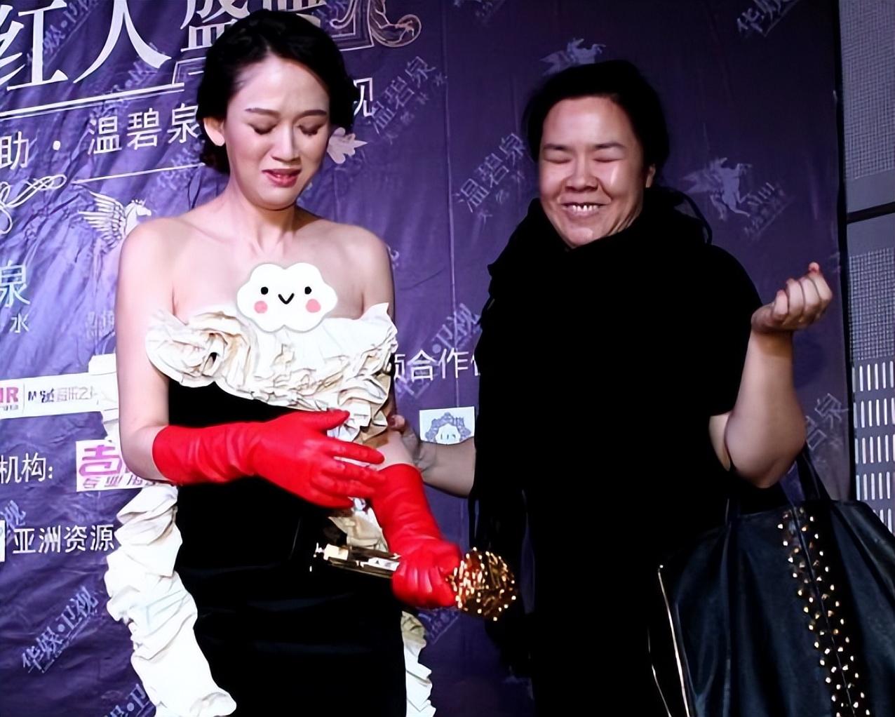 女明星红毯“尬历史”，一个比一个社死，恨不得没人认识她们