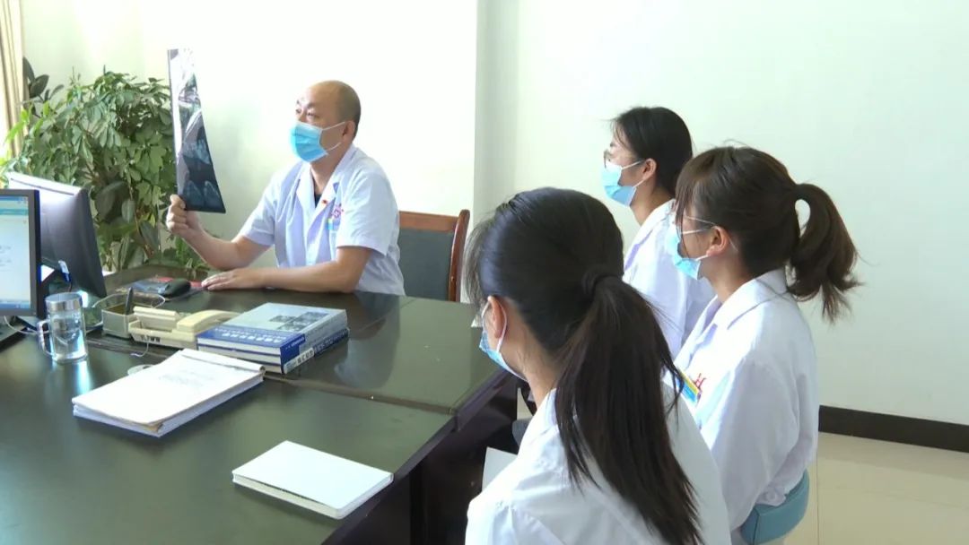 最美退役军人事迹发布会,不忘初心最美退役军人王孝平