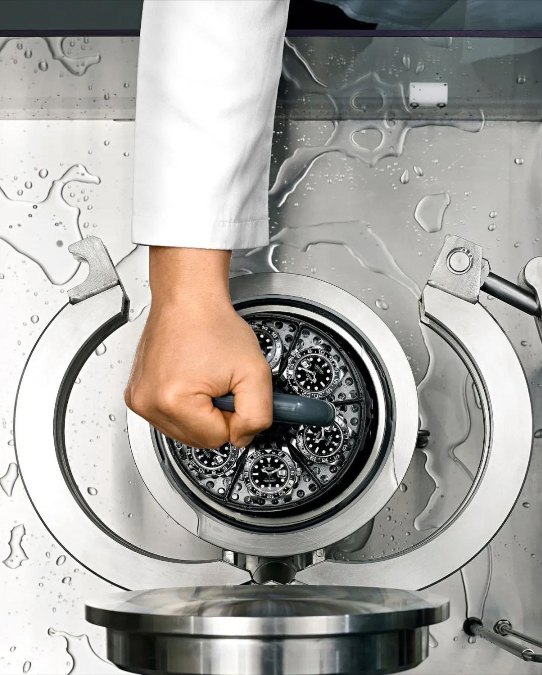 防水300米的潜水表可以戴着游泳吗,100米的潜水表可以潜水吗