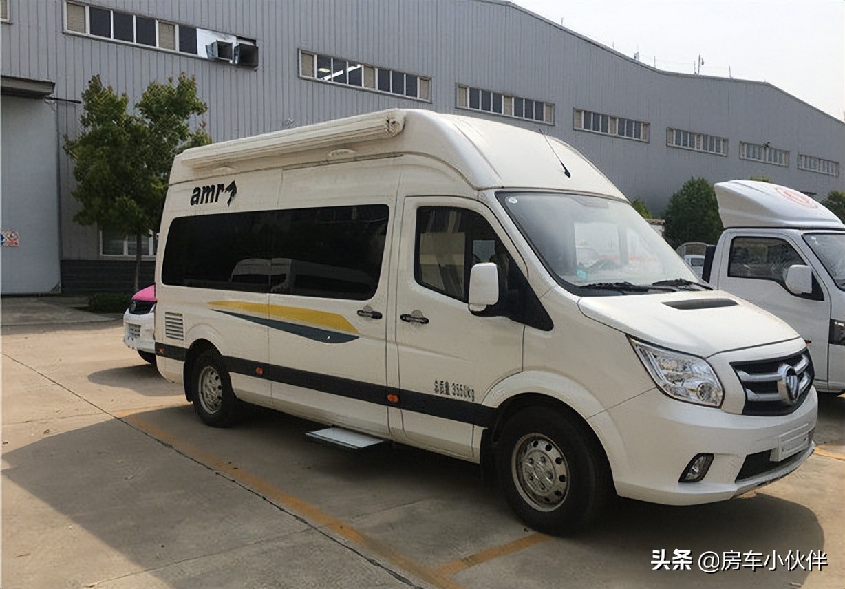 福特房车对比上汽大通原厂房车,高级福特房车改装案例