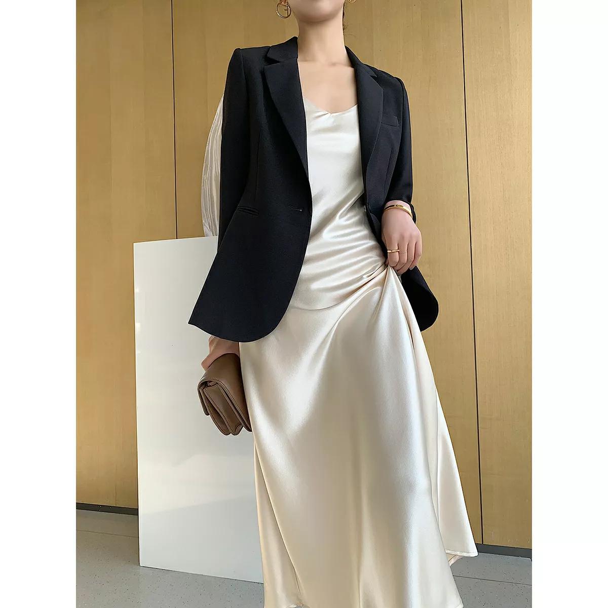 高级缎面裙,缎面裙第一视角