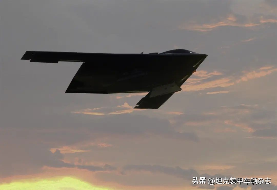 超级巨型蝙蝠,美国超级大黄蜂战斗机雷达叫什么