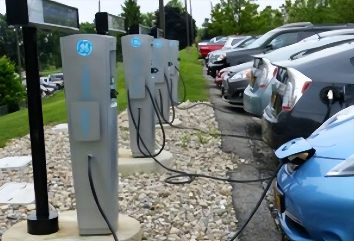 公交停运潮,公交停运电池