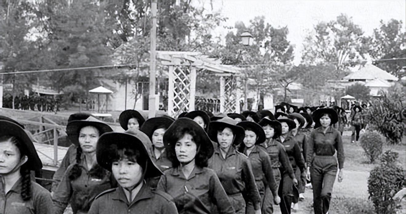 越南战争中，美国大兵使用空孕催乳剂，成越南女兵的终身噩梦