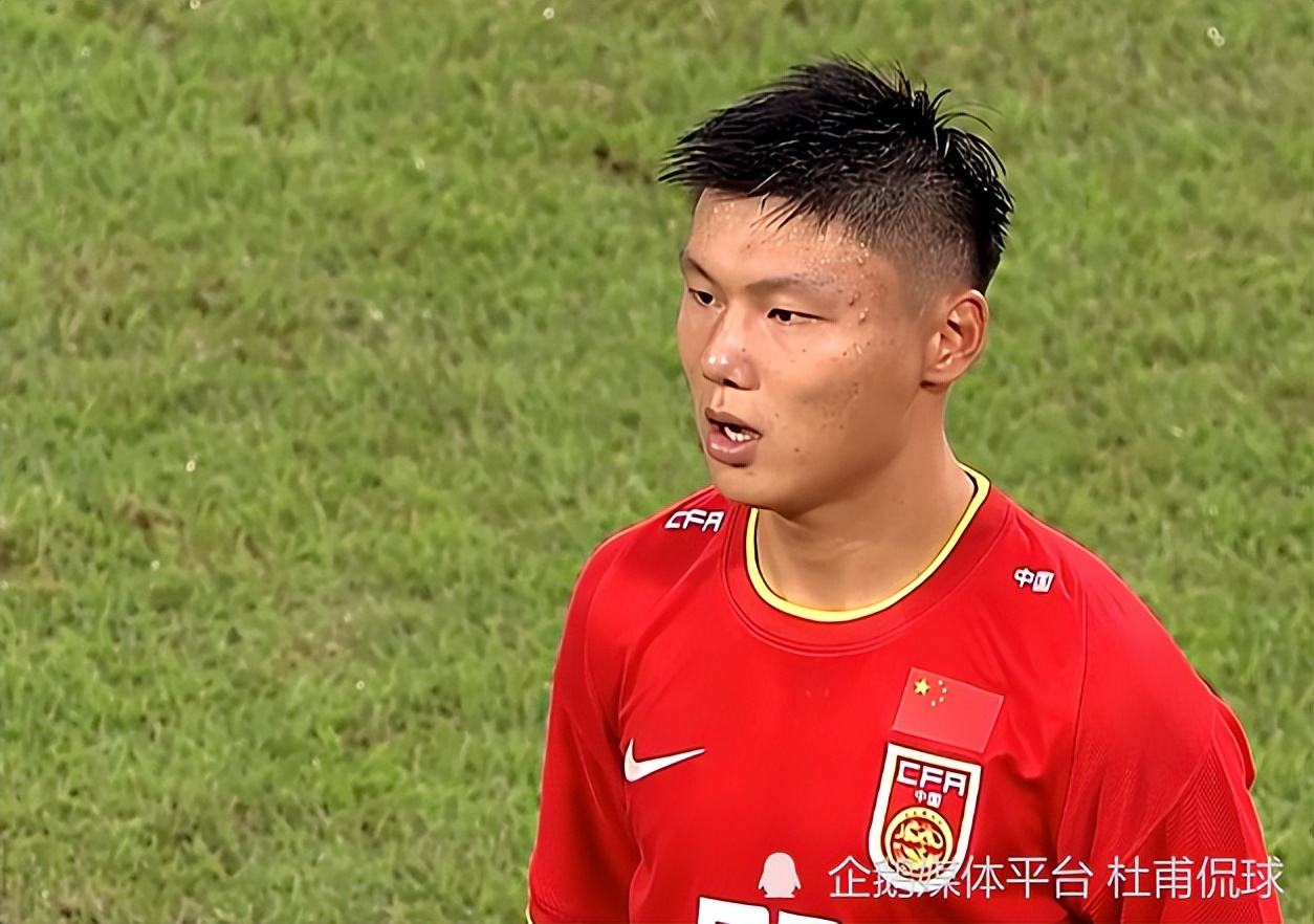 国足哪一年亚洲无敌,02年国足5胜1平回顾