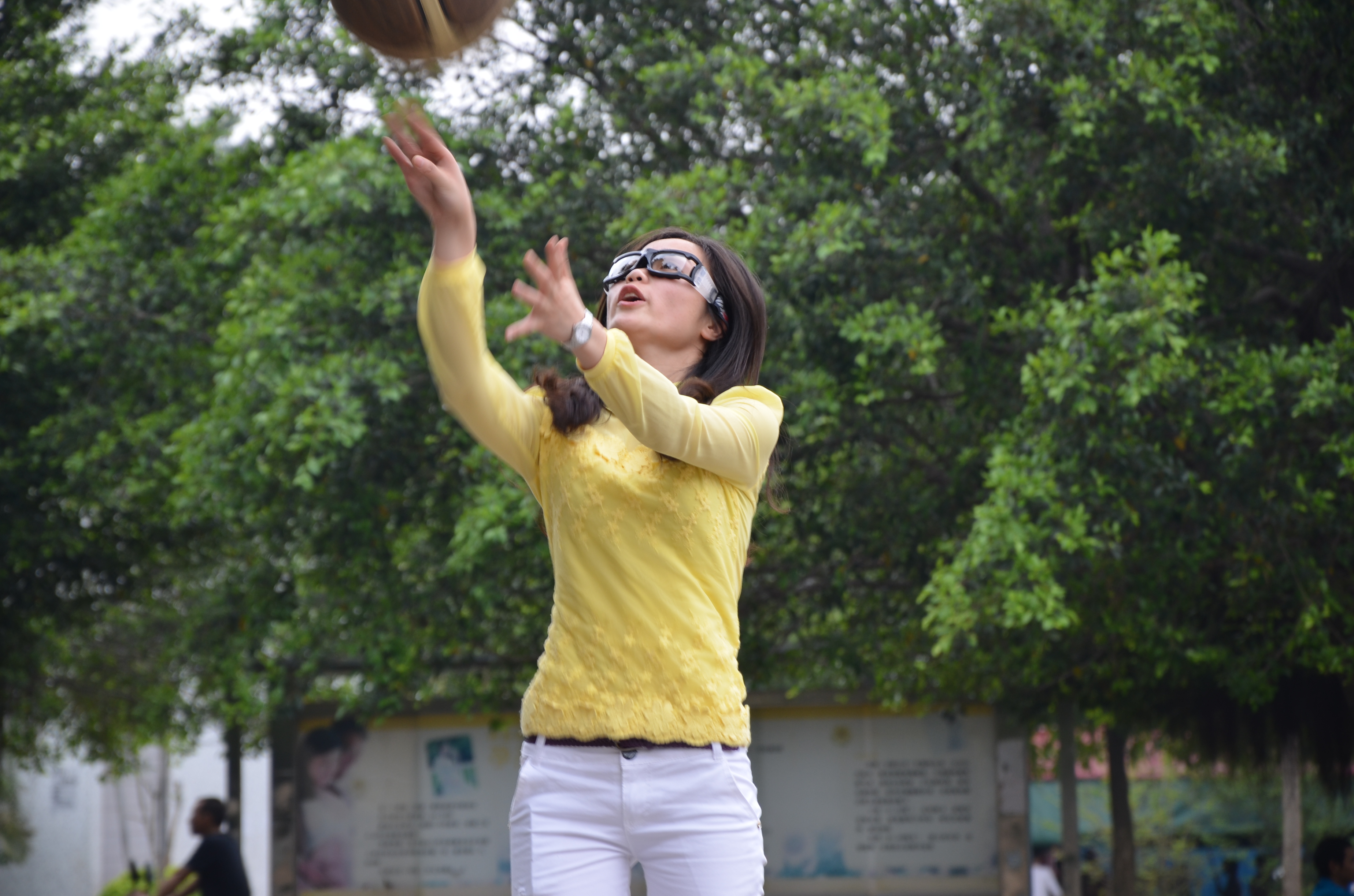 篮球眼镜应该选什么镜片,篮球眼镜怎样选