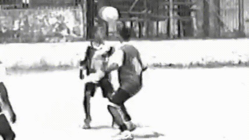 桑巴荣耀足球,桑巴舞者球王贝利