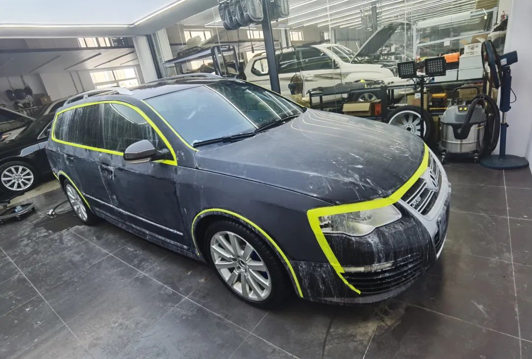 r36翻新改造全过程,大众r36这么老的车怎么还卖这么贵