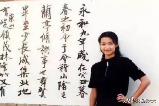 外骚内纯,24岁的徐静蕾成了大众情人