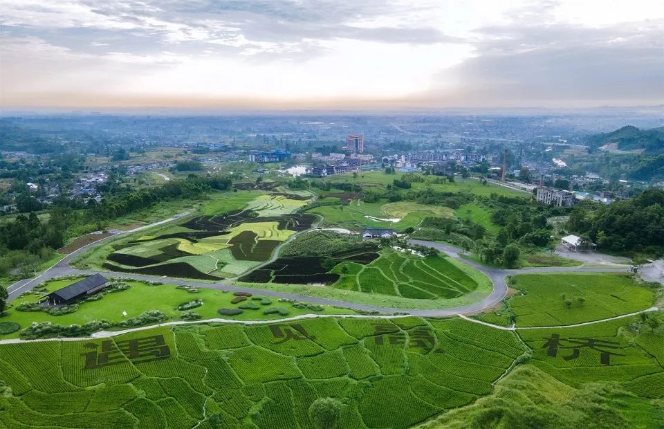 特色小镇的细节设计,生态旅游型特色小镇节能报告案例