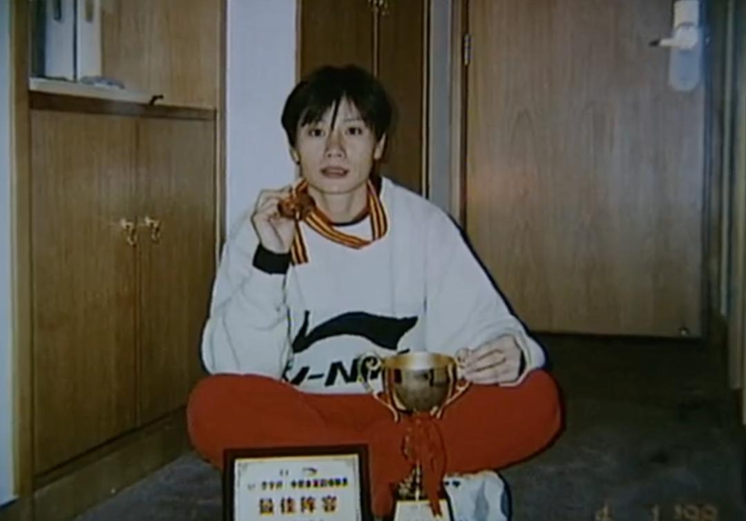 女足教练水庆霞奖状,女足教练水庆霞获五一奖