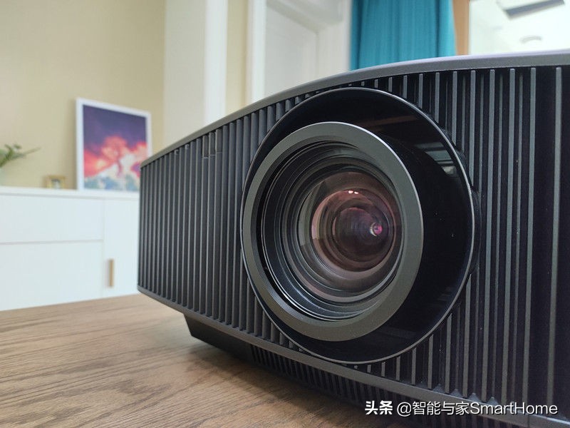 凭实力说话体验索尼VPL-VW898家庭影院投影机
