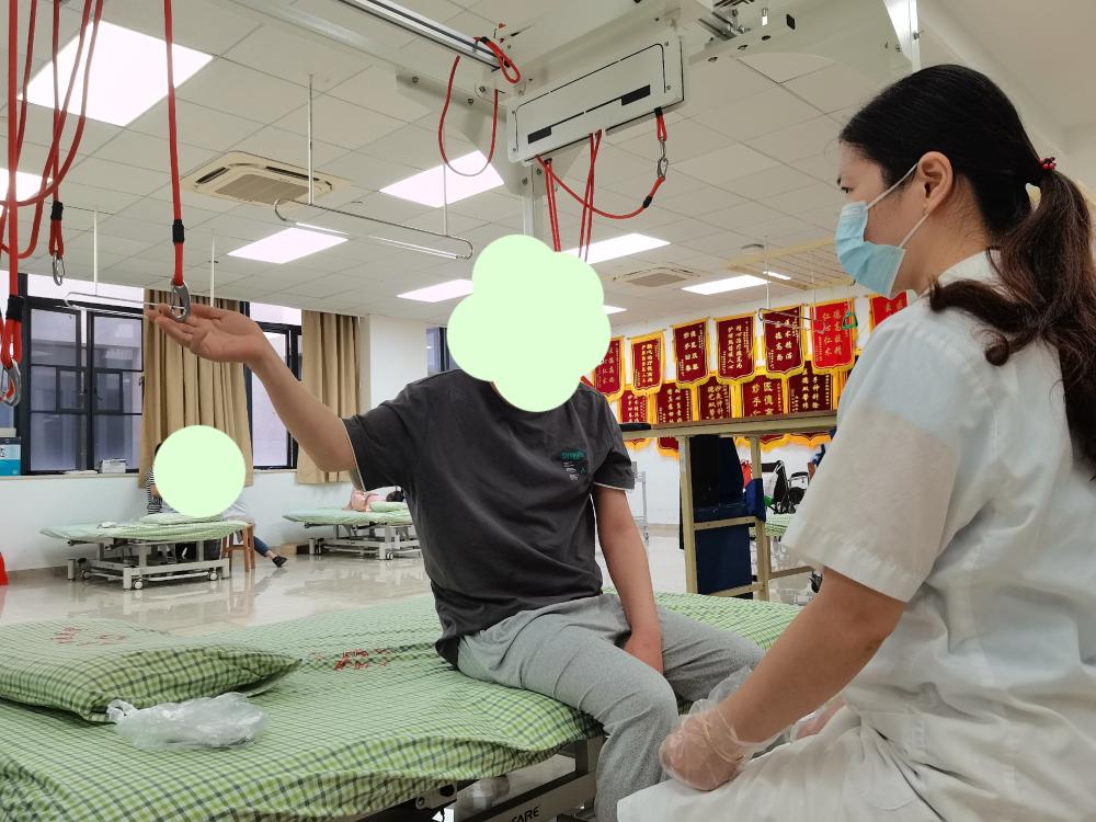 偏瘫康复期延长两年,偏瘫下肢康复一年