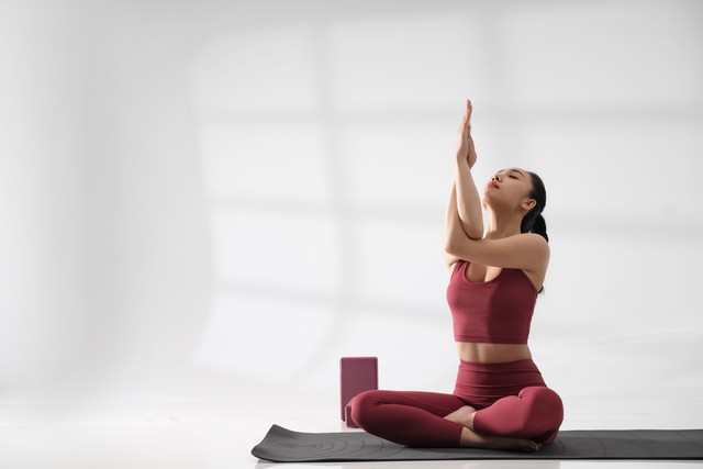 坚持一年练瑜伽的惊人效果,初学瑜伽练多久可以有效果