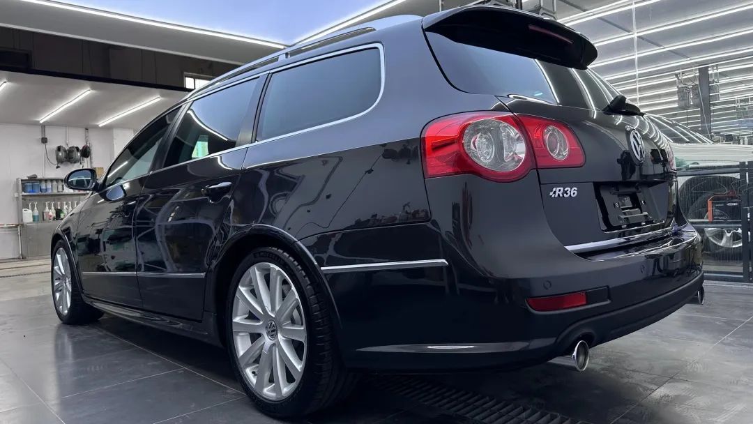 r36翻新改造全过程,大众r36这么老的车怎么还卖这么贵