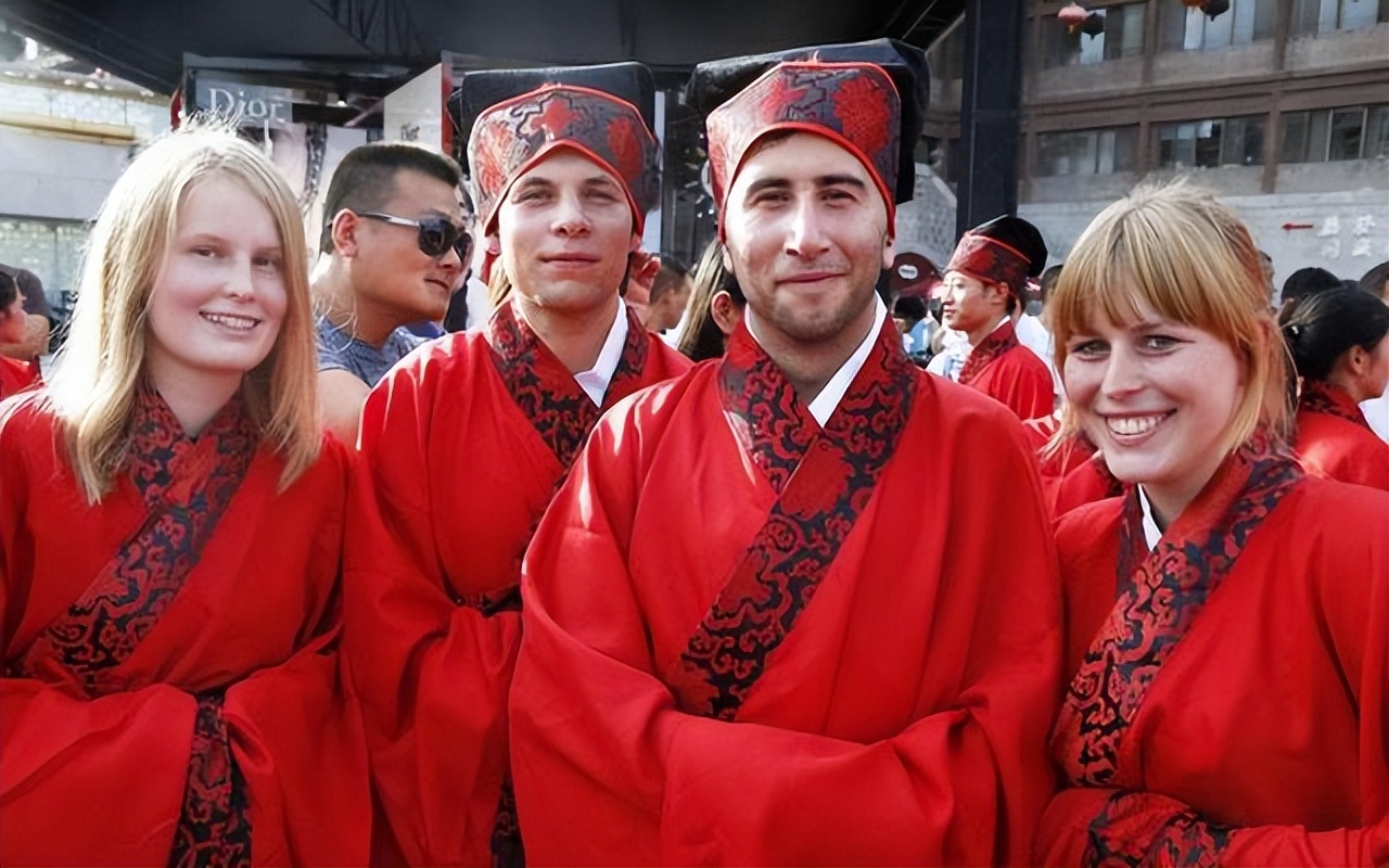 美国姑娘到中国,美国姑娘来中国旅行视频