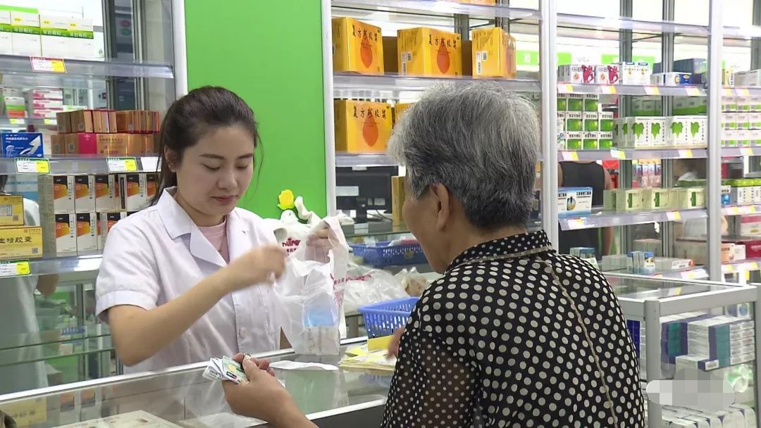 我，药店营业员，月入过万，发现里面有很多猫腻，给大家揭秘一下