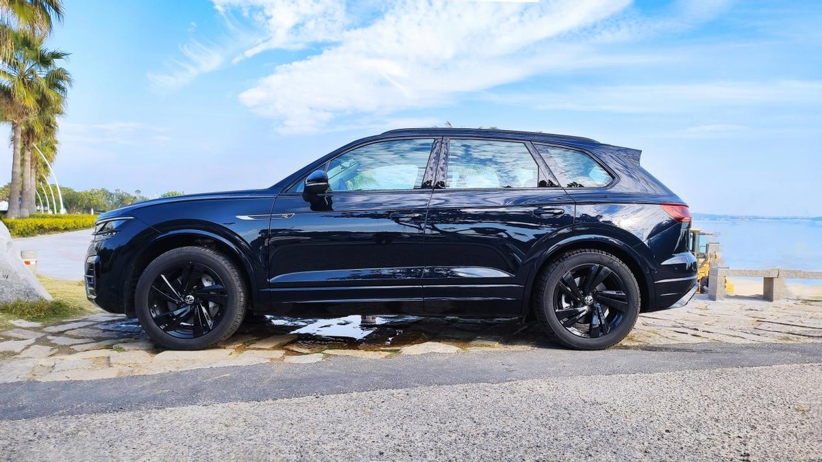 低调全面有内涵试驾进口大众途锐,试驾进口大众途锐suv四驱