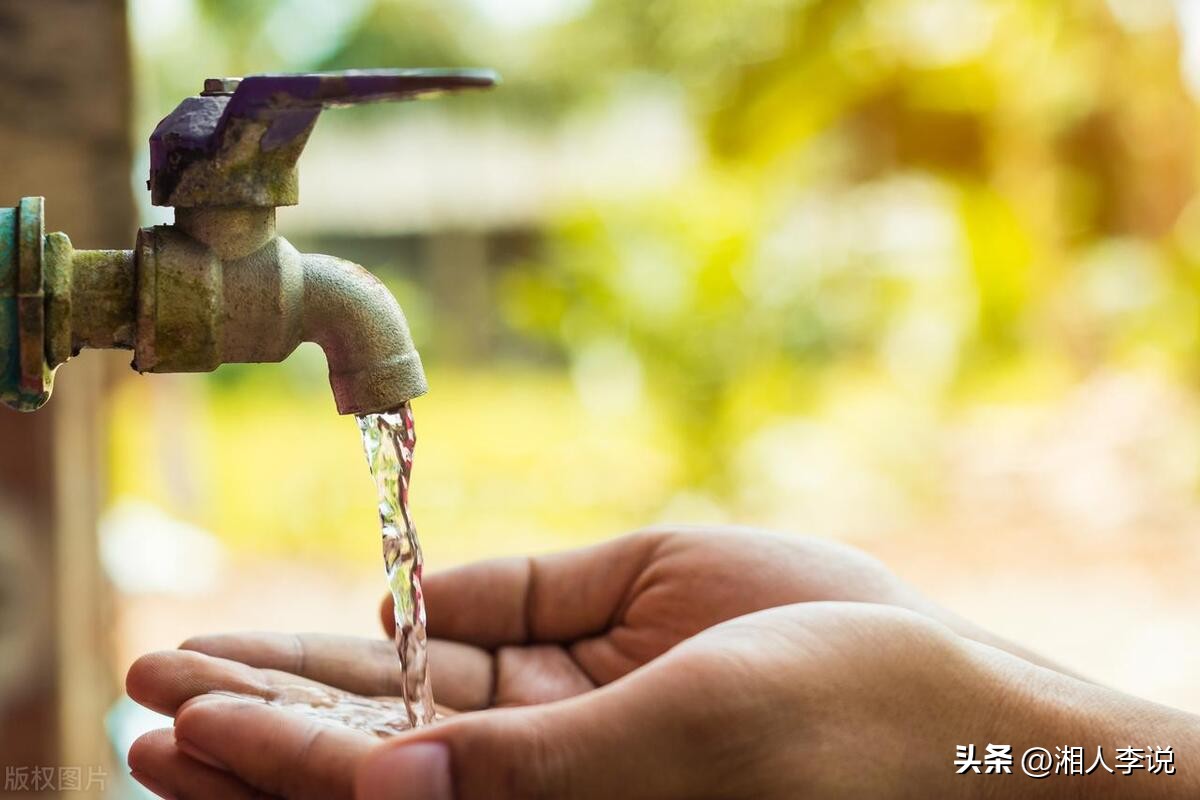 这次洞口县被引爆的“水”舆情，源自“官方回应”经不起“推敲”