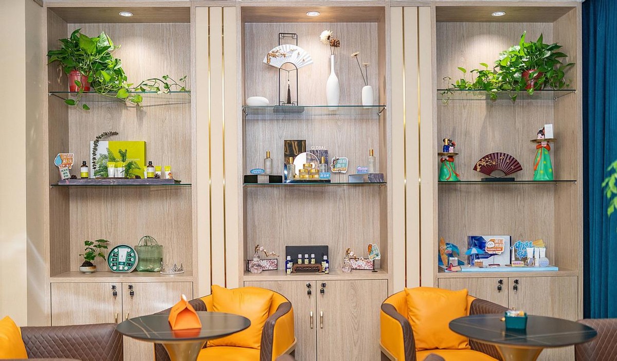 花王美妆克丽缇娜,克丽缇娜抗衰老的产品