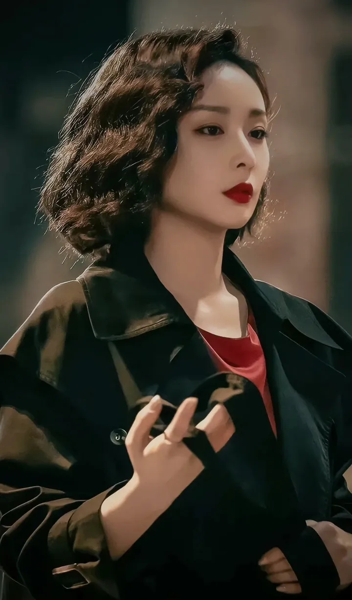 十年女配无人问，一朝大嫂天下知，高叶成功的背后离不开两个人！