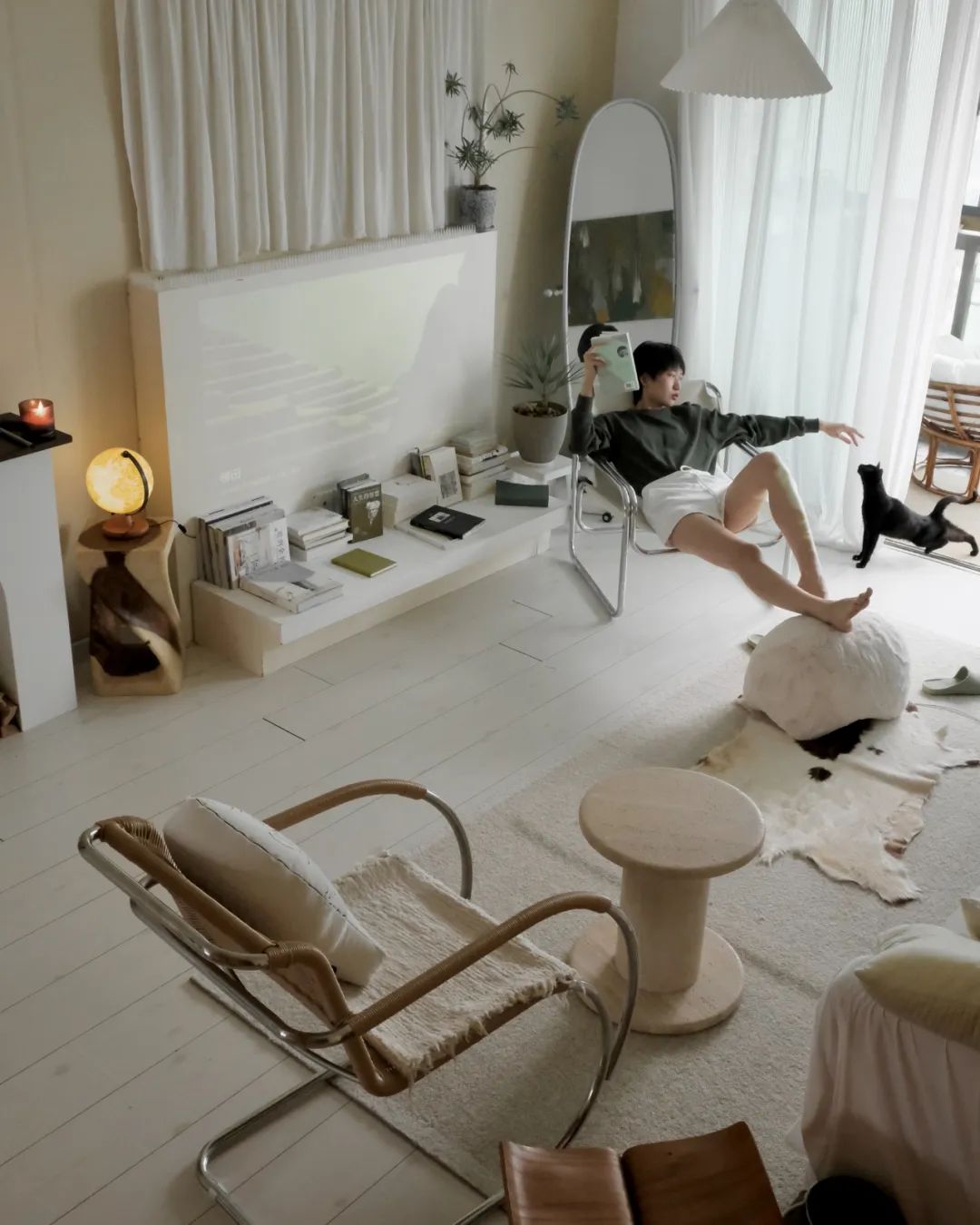 她们在1㎡极繁阅读角，找到了生活的松弛感