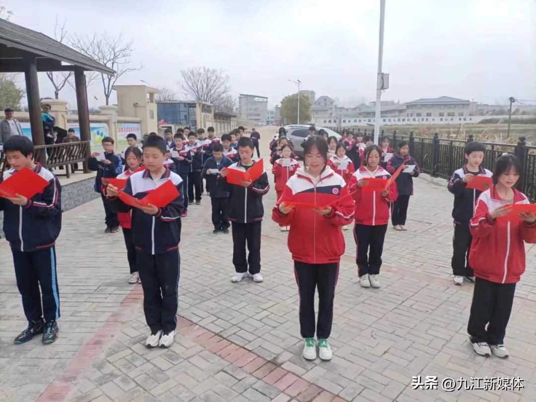 陶渊明雕塑广场,江西省九江市陶渊明塑像