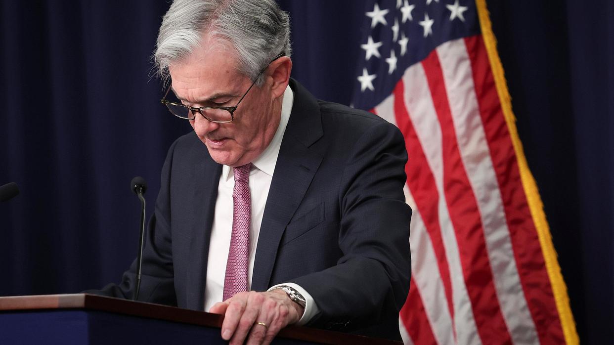 中国加速减持美债释放什么信号,中国抛售美债黄金涨价吗