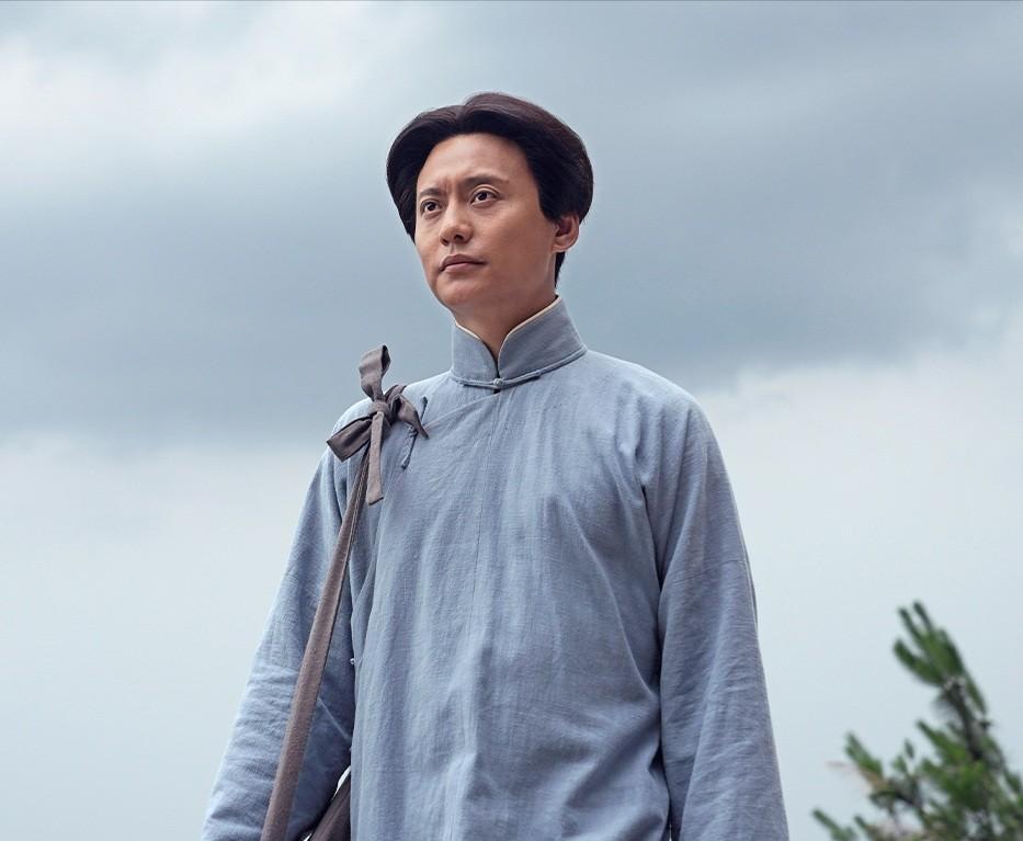 5位年轻演员饰演毛*东泽**主席，凭什么只有他从央视火向全国？