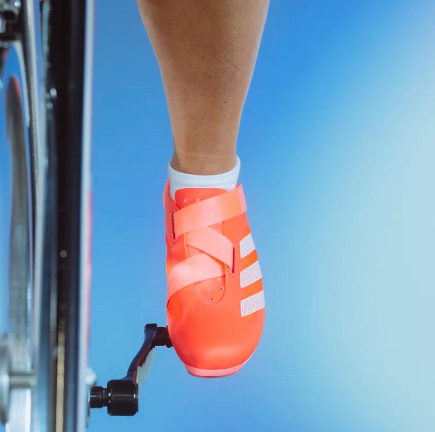 骑行阿迪达斯锁鞋,阿迪达斯court轻便鞋