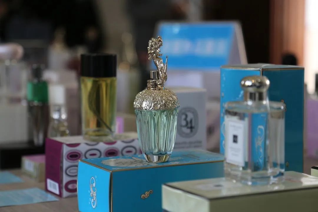 世界大牌香水都含什么成份,哪些品牌的香水含有有害成分