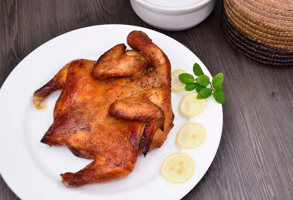 闺蜜结婚我去上海喝喜酒随礼1200，一开席笑了，网友：这菜真豪气