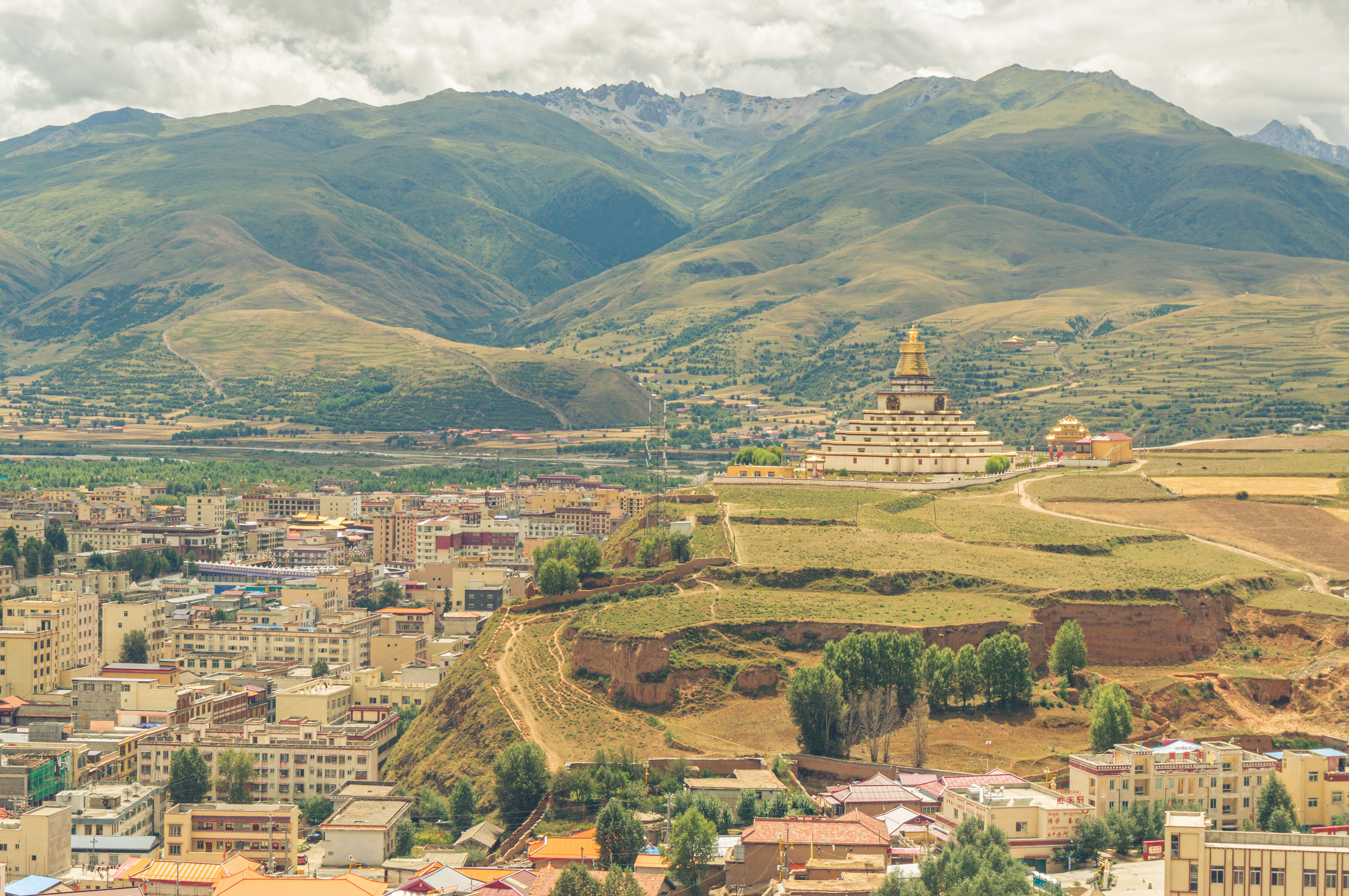 甘孜有些什么地名,甘孜著名县城