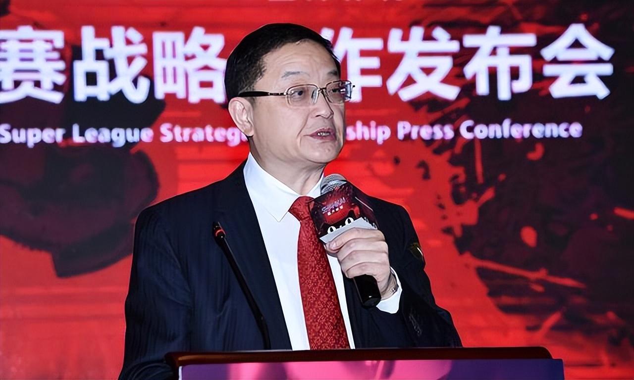 真相揭晓!前足协老臣移民资产转移,涉嫌30亿贪腐,蔡振华安全吗