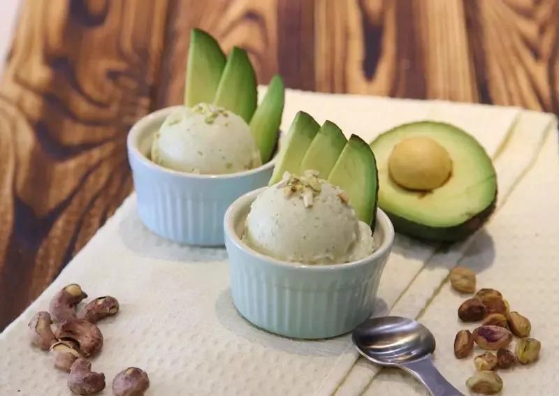 生活就像冰淇淋一样很甜,生活就像冰激凌配红茶