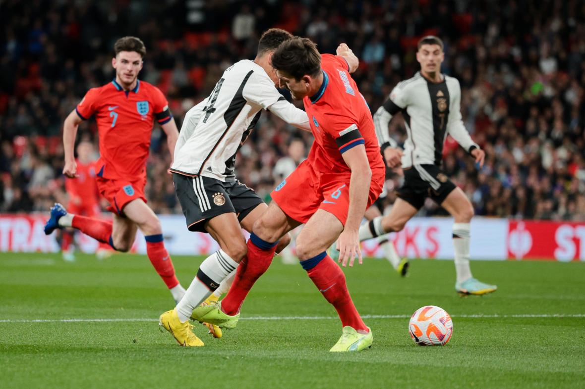 英格兰惊天逆转进世界杯,英格兰三十分钟进球