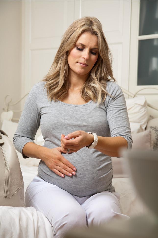 孕妈妈什么情况去医院待产才合适？别大意，准爸妈要了解临产征兆