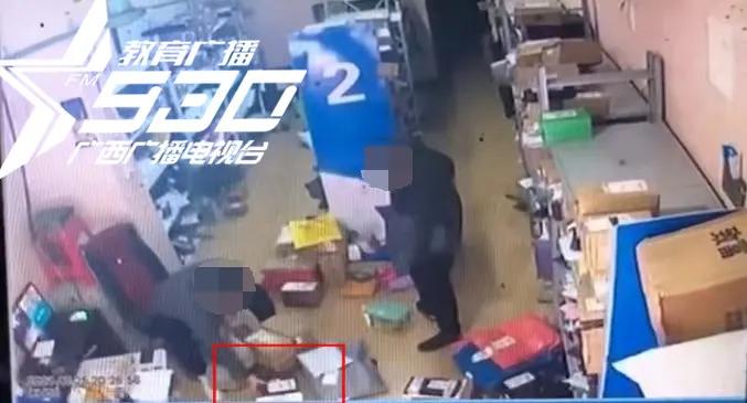 女子价值十几万的快递丢失后续,女子价值万元快递失踪