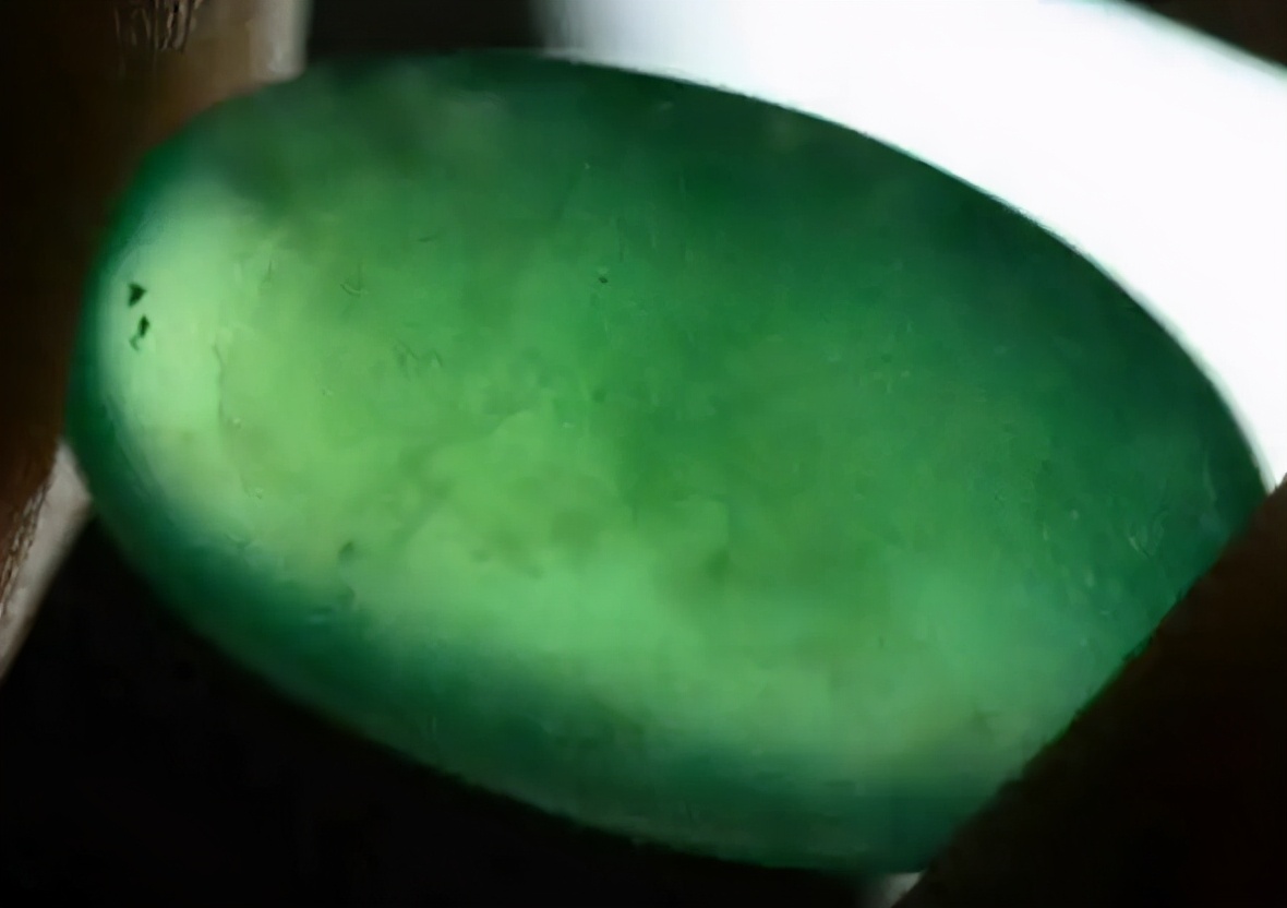 人造翡翠有翠性吗,人造翡翠是怎么诞生的