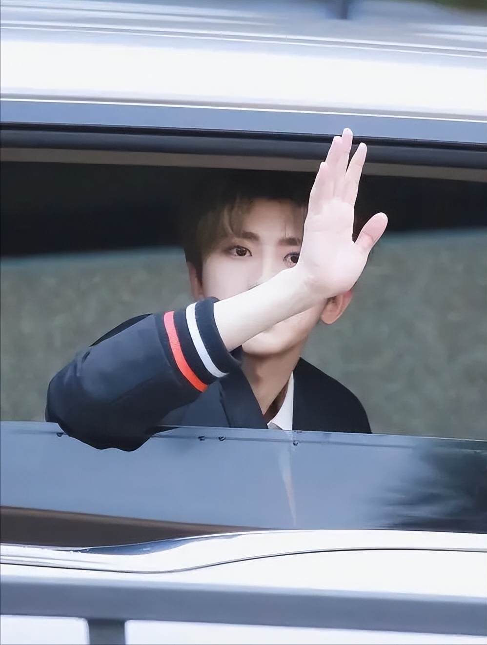 《跑男》停播风波升级，蔡徐坤消息持续爆出，baby宋雨琦或被波及