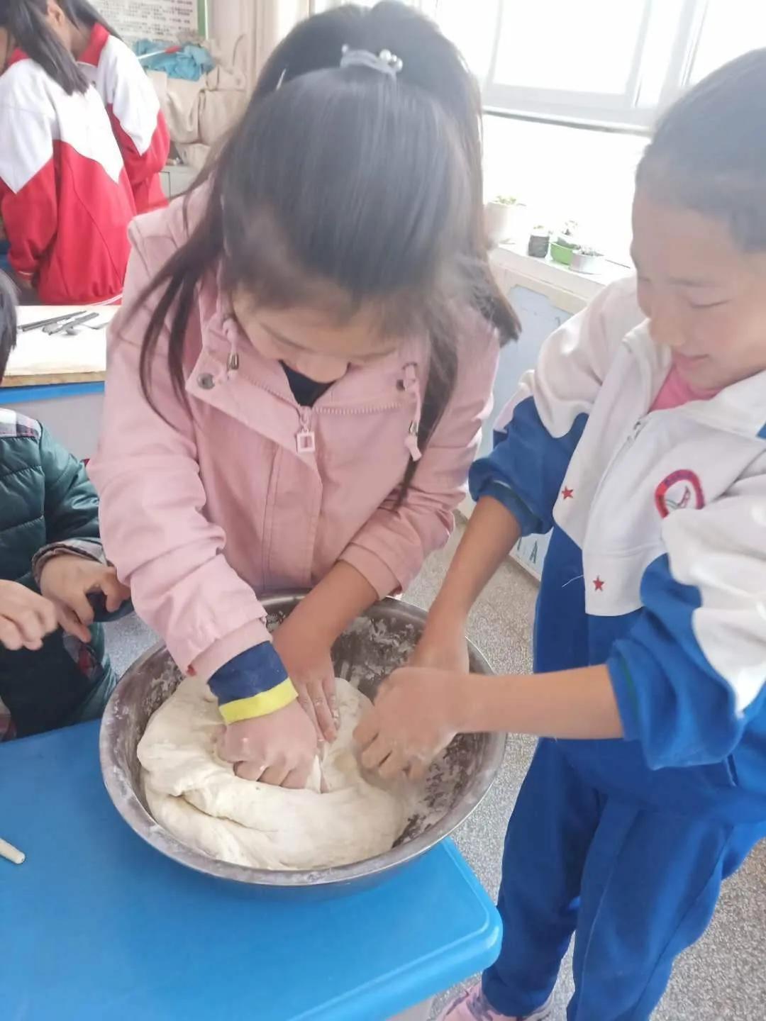 澶у勾鍒濆叓璇镐簨椤烘剰鍏柟鏉ヨ储,鏂板勾鍒濆叓璇镐簨澶у悏