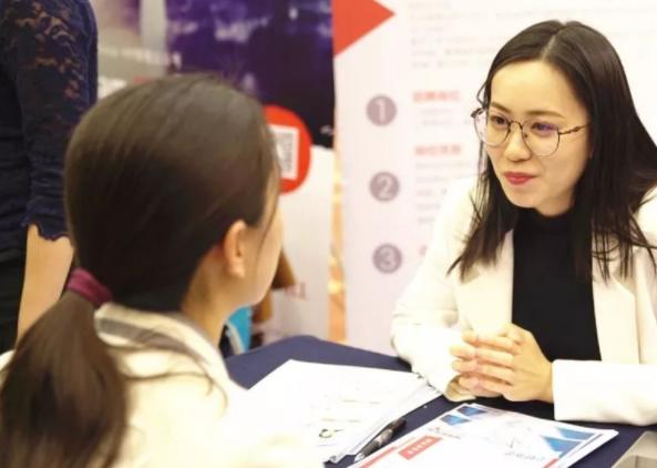 张雪峰说世界500强都说学历不重要,张雪峰说谁成不了五百强