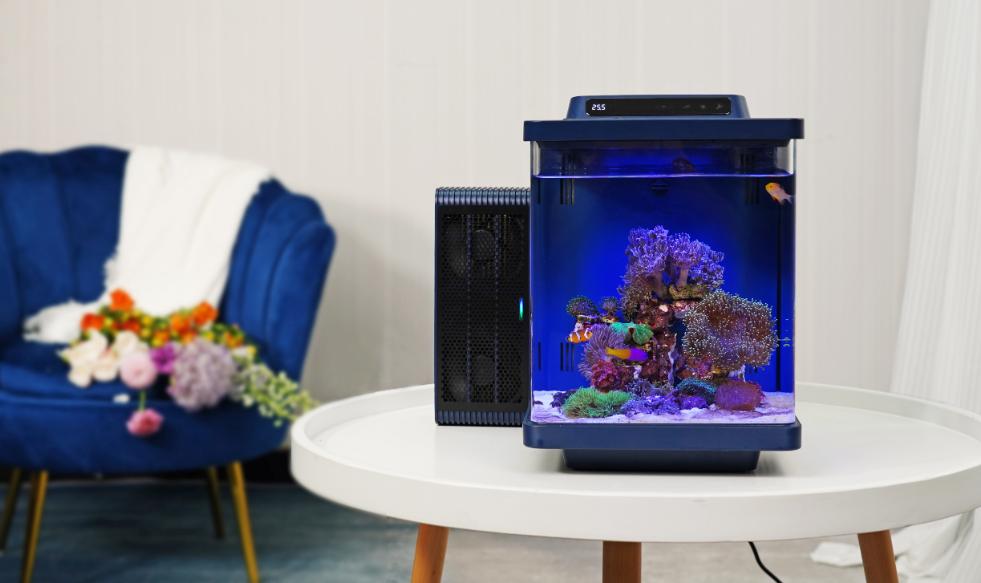 酌也获融资；香飘飘与OATLY在华公司合作；优瞳推出小绿芯日抛