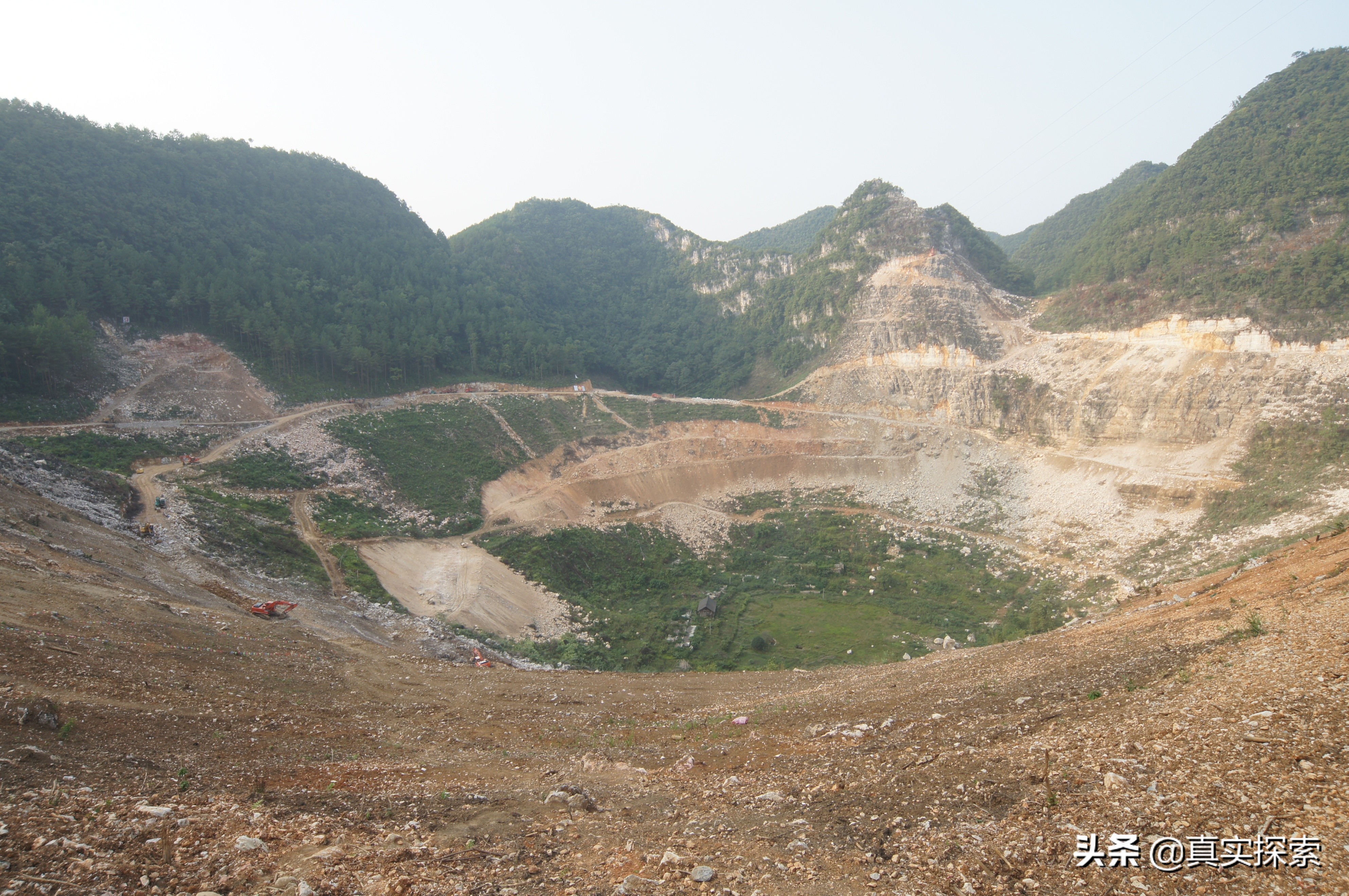 探险贵州巨大天坑真相下集,平塘打岱河天坑视频