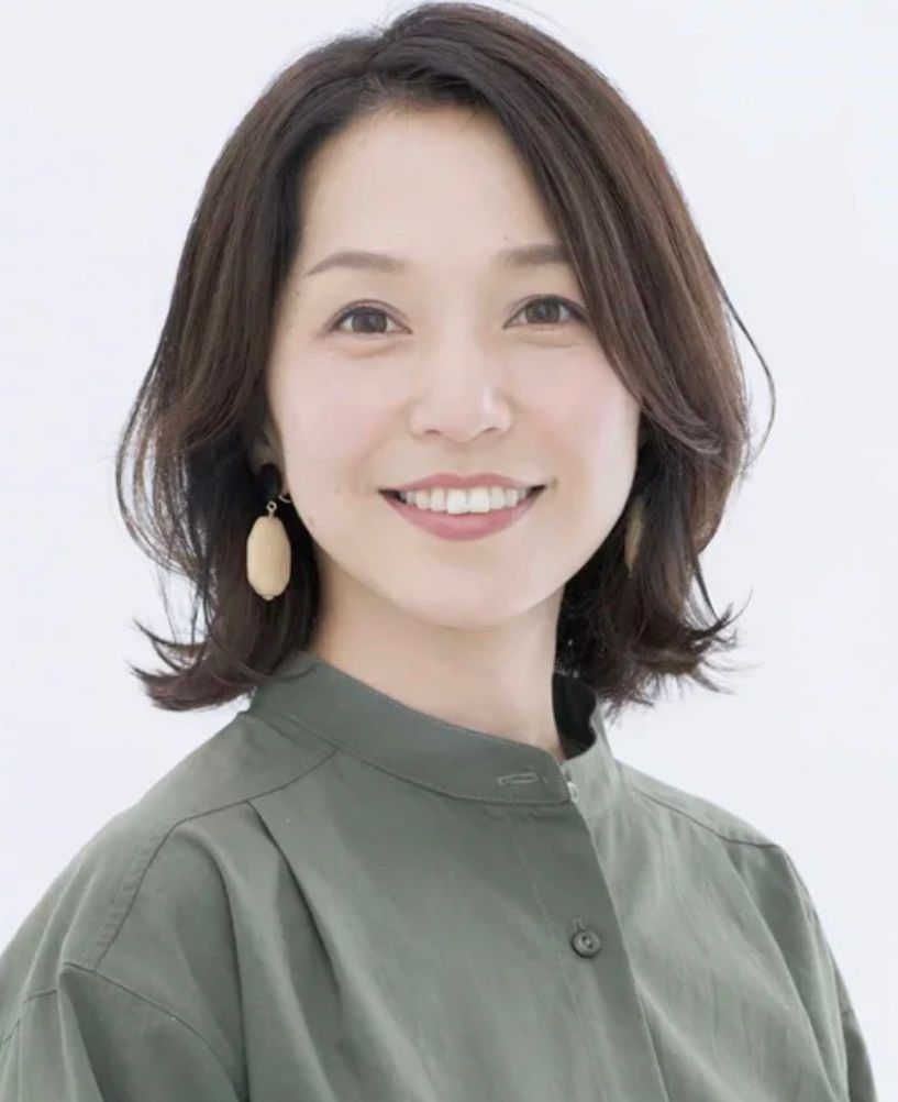 齐肩应该怎么烫才洋气减龄,奔四奔五的女人最好放弃黑长直